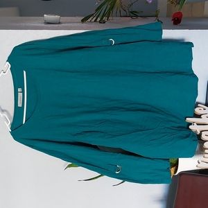 2X Avenue teal shirt